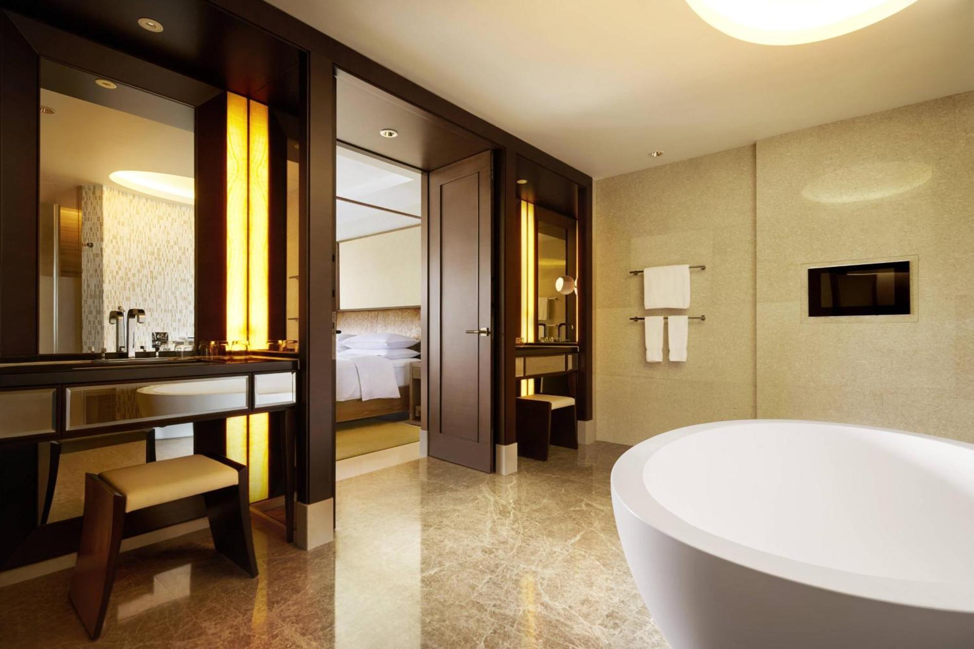 Sheraton Shenzhou Peninsula Resort Wanning Esterno foto