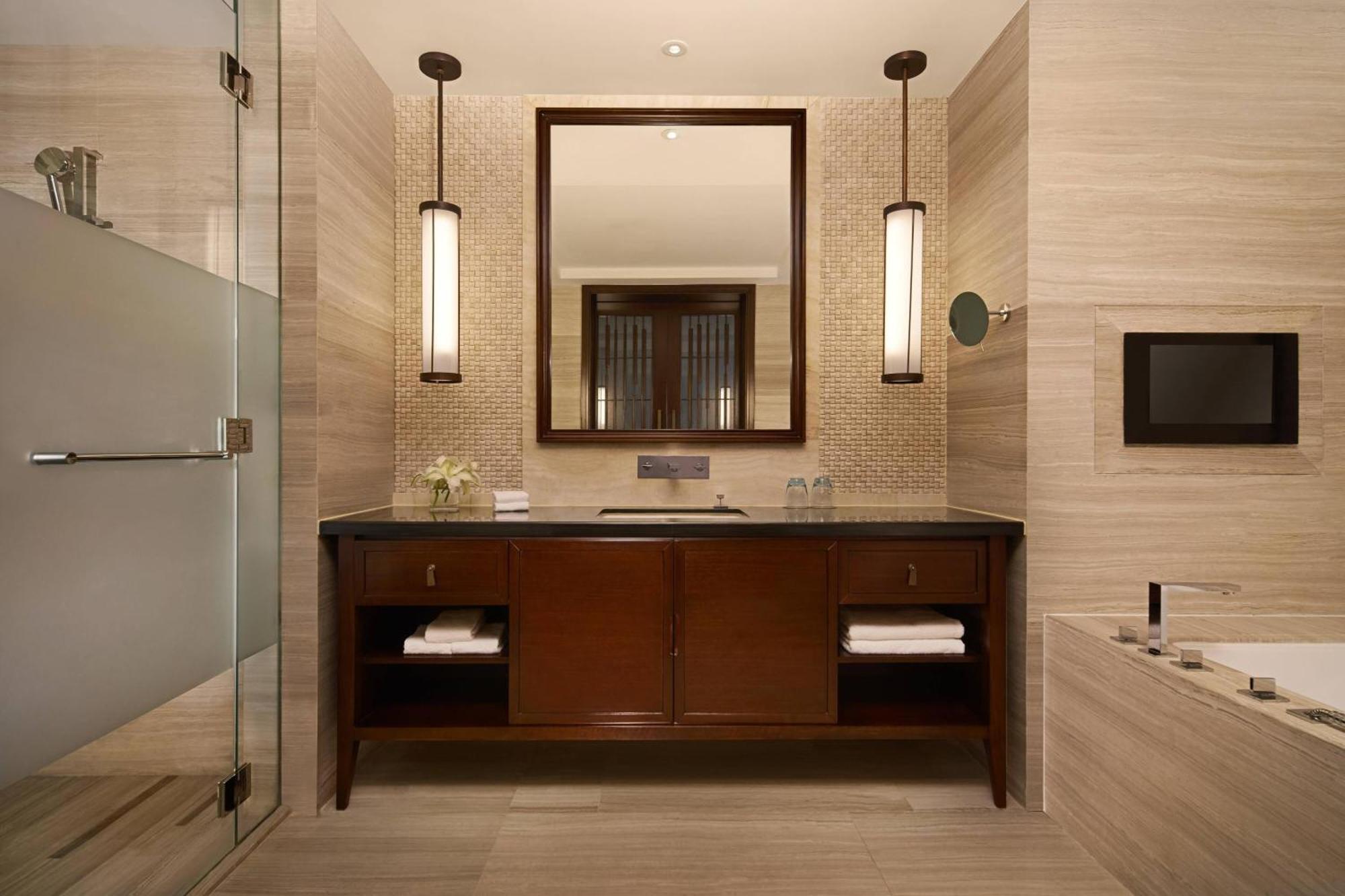 Sheraton Shenzhou Peninsula Resort Wanning Esterno foto